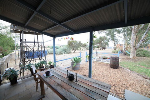 Kookaburra Cottage - Accommodation NT 6