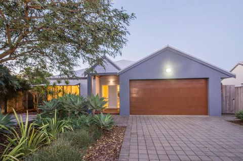 Daves Digs - Accommodation NT 0