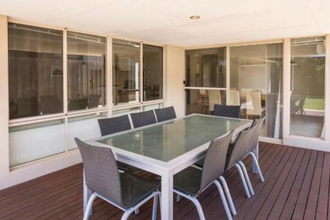 Macs Manor - Accommodation NT 2