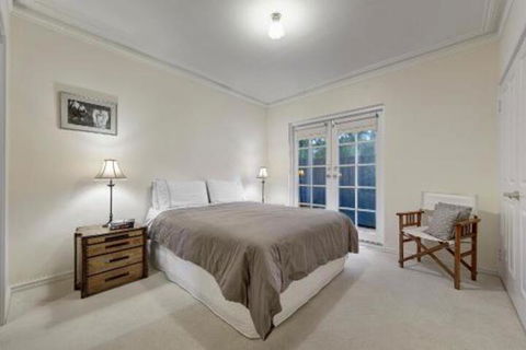 Shady Sheas - Accommodation NT 5