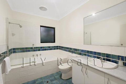 Eagle Vista - Accommodation NT 6