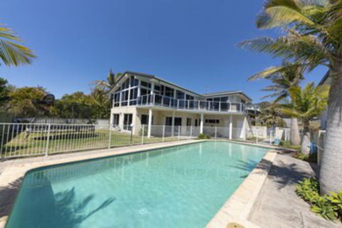 Beachfront Escape - Accommodation NT 0