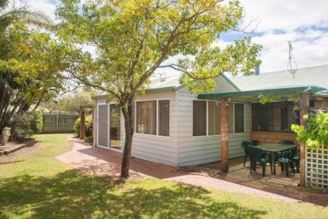 Bottlebrush - NT Tourism 5