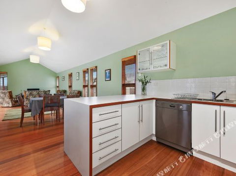 Family Friendly Weatherboard Cottage - Accommodation NT 0