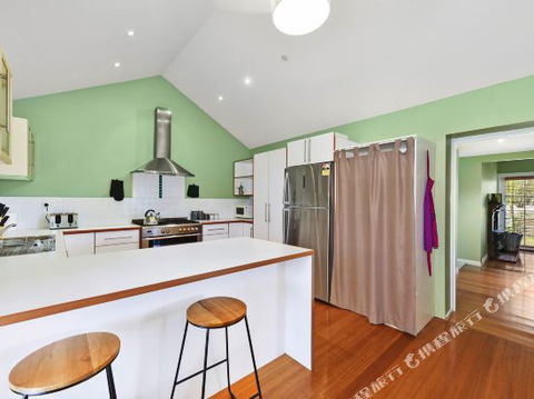 Family Friendly Weatherboard Cottage - Accommodation NT 4