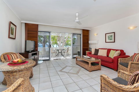 On Palm Cove Beachfront Apartments - Accommodation NT 4