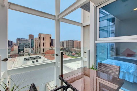 Executive Suite Adelaide CBD - Accommodation NT 1