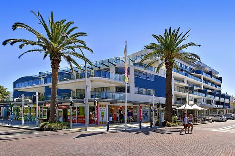 Coast Luxury Apartment 24 - NT Tourism 1