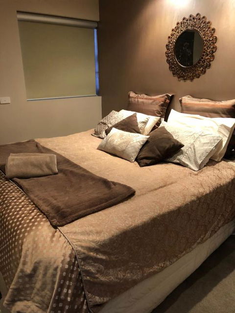 About Time Retreats Studio Seven - NT Tourism 5