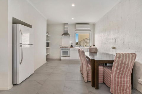 Sorrento Beach Abode - Accommodation NT 4