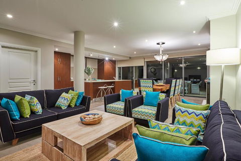 The Bay Residence Dunsborough WA - Accommodation NT 1