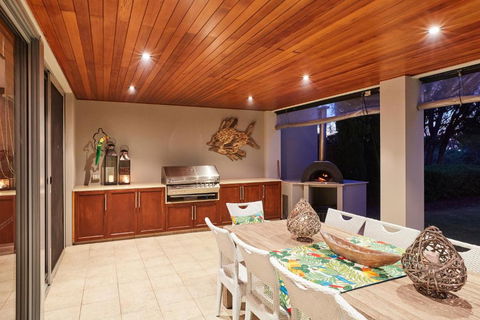 The Bay Residence Dunsborough WA - Accommodation NT 3