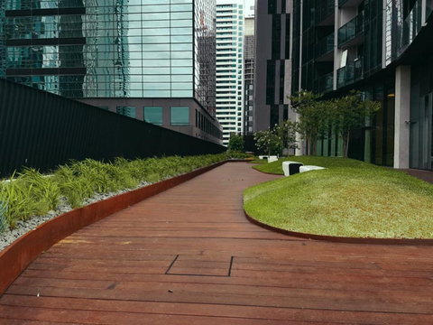 Luxury CBD Pool Gym & Spa - Accommodation NT 5