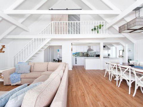 Kingsley Beach House Boat Harbour - Accommodation NT 4