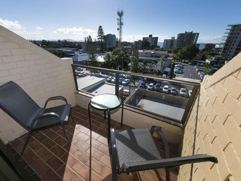 Forster Towers 54 With Lake & Ocean Views - Accommodation NT 2