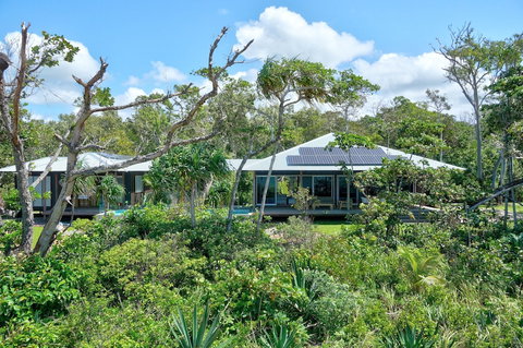 The Bungalows - NT Tourism 0