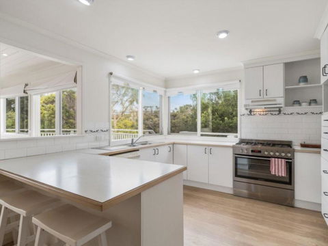 Blairgowrie Hamptons Style - Accommodation NT 4