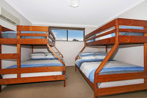 Cypress Townhouse 21 Mulwala - Accommodation NT 3