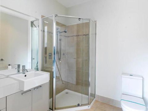 ONE LEVEL At BROADBEACH RESORT - Accommodation NT 3