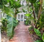 The Lakehouse in Raffetys Resort - NT Tourism