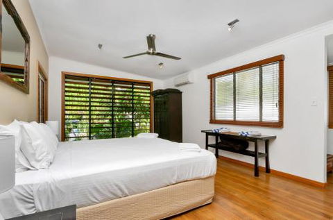 SANTORINIatPALM COVE - Accommodation NT 6