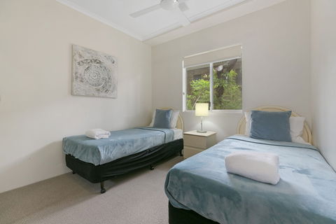 Charming Noosa Heads Apartment Laguna Bay Views Unit 6 Taralla 18 Edgar Bennett Avenue - Accommodation NT 3