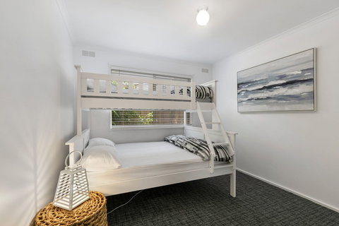 Beauty AND THE Peace - Inlet Side - Accommodation NT 5