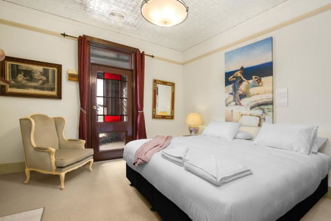 Grand & Central On George Unique Opulent - Accommodation NT 5