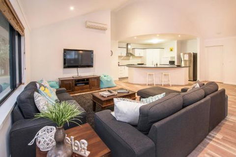 Snoozeaway - Accommodation NT 2
