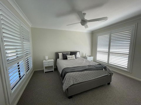 Relaxing Waterfront Property In Quiet Location - Accommodation NT 2