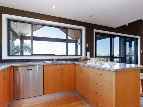 Venabu On Garuwa 20 Garuwa Street Spectacular House With Fabulous Views - Accommodation NT 5