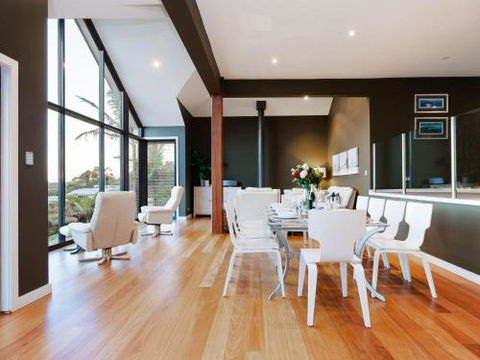 Venabu On Garuwa 20 Garuwa Street Spectacular House With Fabulous Views - Accommodation NT 6