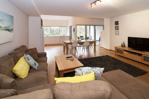 Pegasus Apartments - Accommodation NT 4