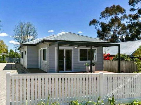 Beechworth 4a Albert Road - Accommodation NT 1
