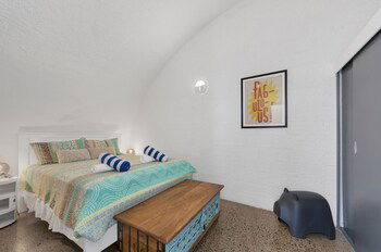 Beachfront Iglu Trinity Beach - Accommodation NT 6
