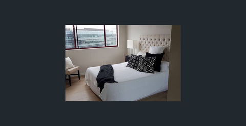 2 Bedroom Darling Harbour Apartment - NT Tourism 1
