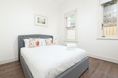 Stunning Sydney Home 3 - NT Tourism 6