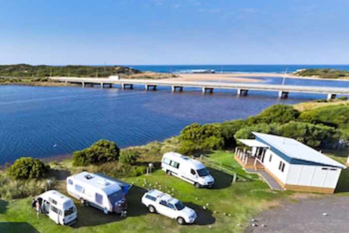 Peterborough VIC Accommodation NT