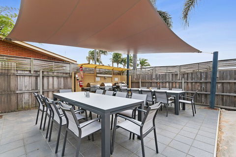 Allambi Holiday Apartments - NT Tourism 2