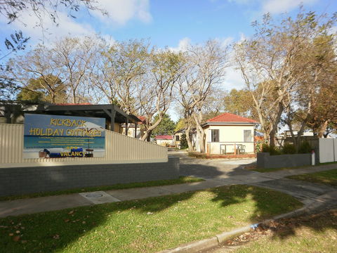 Kickback Cottages - Accommodation NT 3