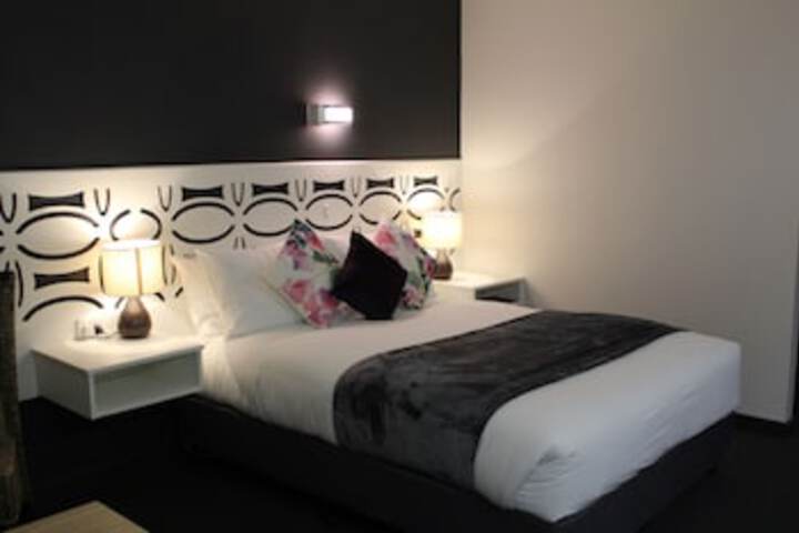 Accommodation NT