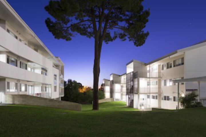  Accommodation NT