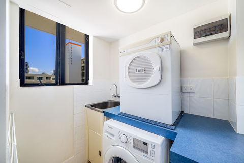 Olympus Apartments - Accommodation NT 6