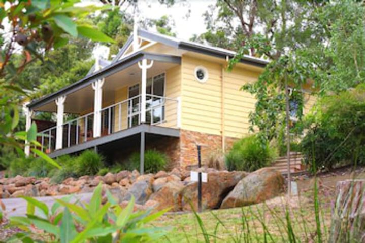 Three Bridges VIC Accommodation NT