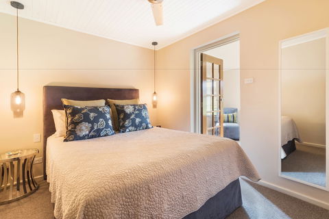 Stonewell Cottages & Vineyards - Accommodation NT 5