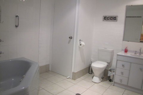 Apollo Apartments - Accommodation NT 5