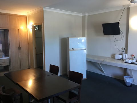 Kooyong Hotel - Accommodation NT 6