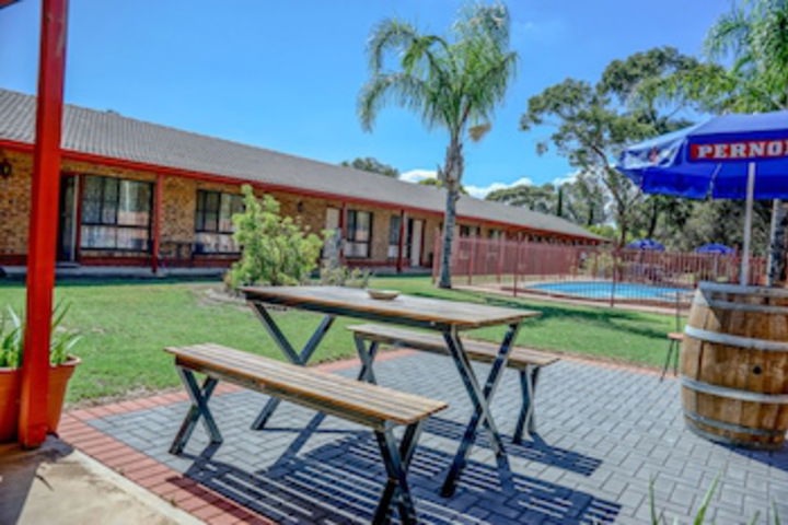  Accommodation NT