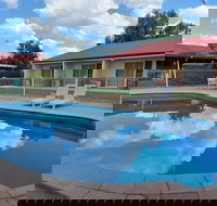 Emerald Explorers Inn - Accommodation NT