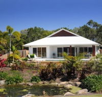 4 Cascade Luxury House on Fairway - NT Tourism